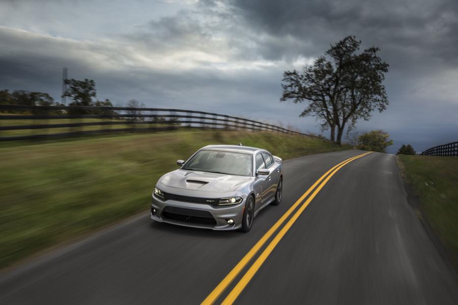  Dodge Charger SRT 392 2015 года  (фото 12 из 20)